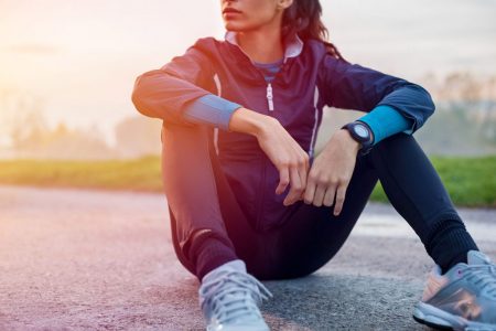 Sans objectif, l'athlète peut-il aller loin ? Athlète assise sur le sol